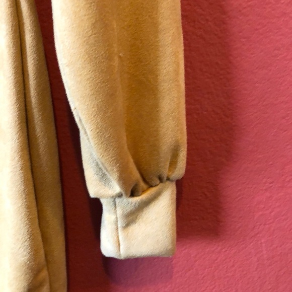 Ivory Rose ASOS Mustard Yellow Velvet Dress - Picture 4 of 5